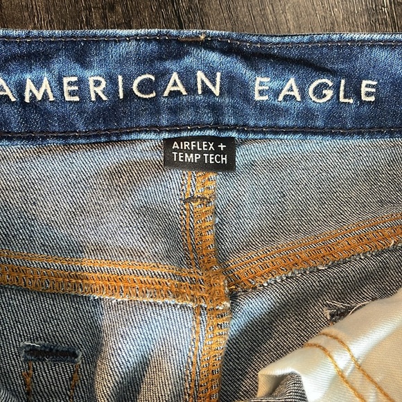 American Eagle ripped jeans. Athletic fit/move free 30/30 - Picture 8 of 10